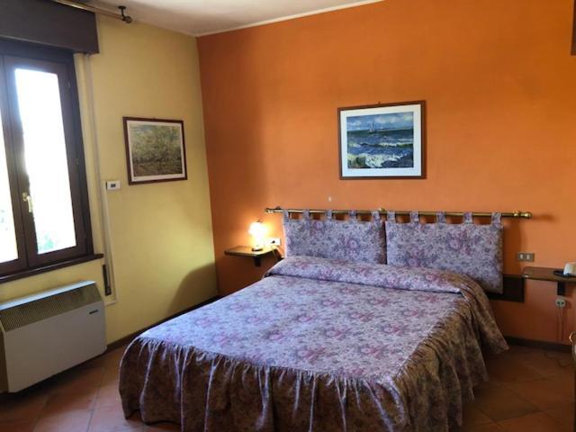 Hotel Il Granaio Porto Mantovano Buitenkant foto