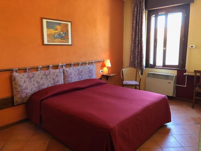 Hotel Il Granaio Porto Mantovano Buitenkant foto